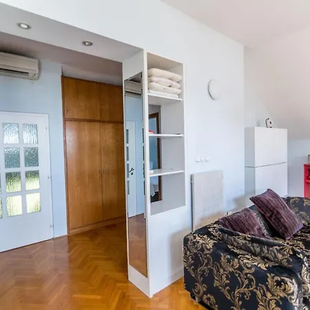 In Einer Mit Terrasse Und Meerblick Opatija